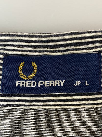 【中古品】【メンズ】 FRED PERRY フレッドペリー HICKORY SHIRT F1345 ヒッコリーシャツ 半袖シャツ 141-260815-ta-20-min サイズ：L カラー：ブラック/ホワイト 万代Net店