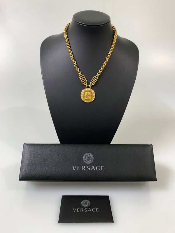 【中古品】【メンズ/レディース】 VERSACE ヴェルサーチ ラ メドゥーサ グレカ ネックレス アクセサリー 192-260811-hu-12-min カラー：ゴールド 万代Net店