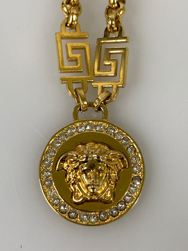 【中古品】【メンズ/レディース】 VERSACE ヴェルサーチ ラ メドゥーサ グレカ ネックレス アクセサリー 192-260811-hu-12-min カラー：ゴールド 万代Net店
