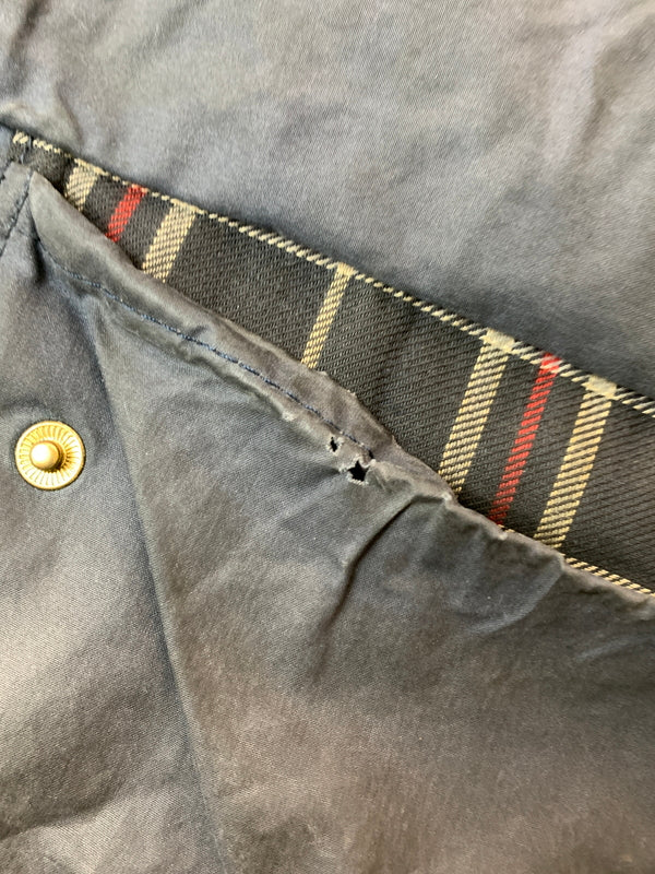 【現状渡し品】【メンズ】 BARBOUR バブアー BEDALE WAX JACKET ビデイル ワックス ジャケット メンズ オイルドジャケット アウター 144-260818-em-40-min カラー：ダークグレー 万代Net店