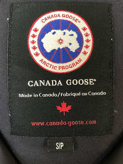 【中古品】【メンズ】 CANADA GOOSE カナダグース 4078JM KAMLOOPS DOWN JACKET ダウンジャケット 141-260813-zi-40-min サイズ：S カラー：ブラック 万代Net店