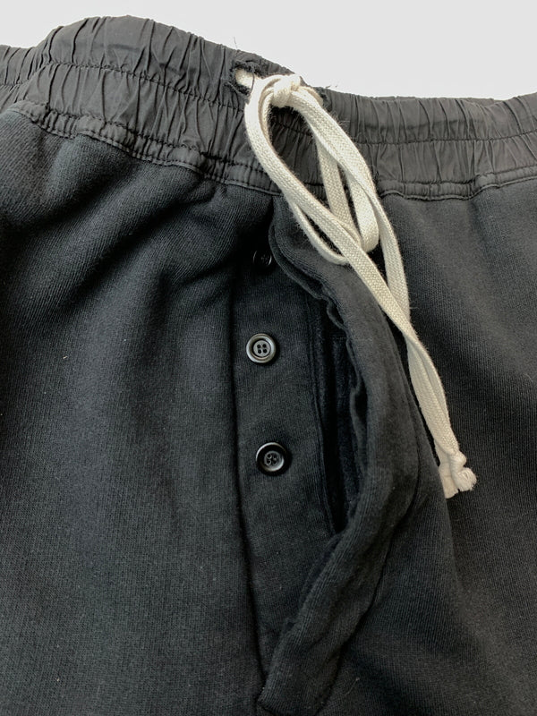 【現状渡し品】【メンズ】 RICK OWENS リック オウエンス DRKSHDW 23AW PUSHER FLEECE PANTS DU02C5393-F ダークシャドウ 2023年秋冬 プッシャー フリースパンツ 152-260813-KS-29-min サイズ：L カラー：ブラック 万代Net店