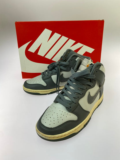 【中古品】【レディース】 NIKE ナイキ DUNK HIGH RETRO SE VINTAGE DM0582-001 ダンク ハイ レトロ SE ヴィンテージ レディース スニーカー シューズ 靴 160-260818-em-06-min サイズ：24.5cm カラー：LIGHT BONE AND TUMBLED GREY 万代Net店