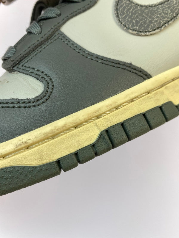 【中古品】【レディース】 NIKE ナイキ DUNK HIGH RETRO SE VINTAGE DM0582-001 ダンク ハイ レトロ SE ヴィンテージ レディース スニーカー シューズ 靴 160-260818-em-06-min サイズ：24.5cm カラー：LIGHT BONE AND TUMBLED GREY 万代Net店
