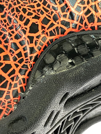 【中古品】【メンズ】 NIKE ナイキ AIR FOAMPOSITE ONE CRACKEDD LAVA 31496-014 エアフ ォームポジット ワン クラックト ラヴァ スニーカー 靴 メンズ シューズ 160-260818-em-02-min サイズ：27.0 カラー：ブラック/レッド 万代Net店