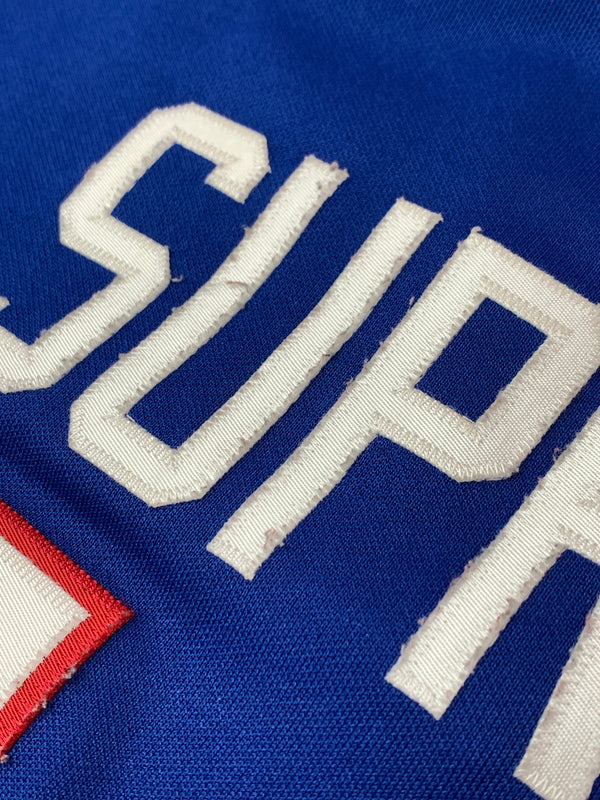 【現状渡し品】【メンズ】 SUPREME シュプリーム FLEUR DE LIS HOCKEY JERSEY フルール ド リス ホッケー ジャージ メンズ トップス 149-260818-em-42-min サイズ：S カラー：ブルー 万代Net店