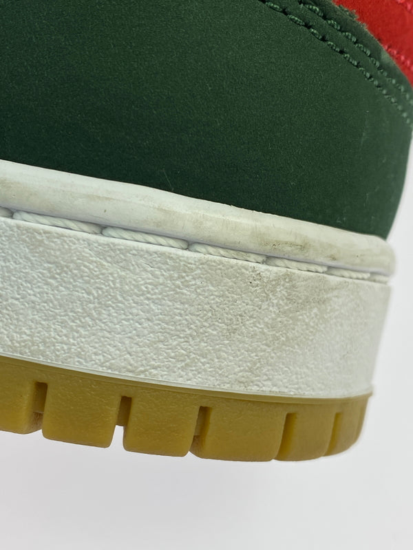 【中古品】【メンズ】 NIKE SB ナイキエスビー FZ1287-300 DUNK LOW PRM ダンク ロー プレミアム スニーカー 靴 160-260819-jt-08-min サイズ：US 10.5 28.5cm カラー：SEATTLE SUPERSONICS FIR AND FIRE RED 万代Net店