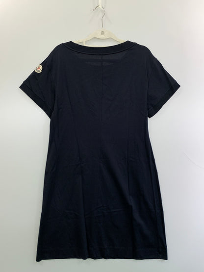 【中古品】【レディース】 MONCLER モンクレール シューレスロゴ SS ワンピース J10938I00015 レディース トップス スカート 半袖 ショートスリーブ 168-260818-em-44-min サイズ：M カラー：ネイビー 万代Net店