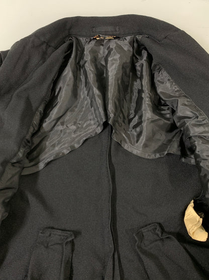 【中古品】【メンズ】 BLACK COMME DES GARCONS ブラックコムデギャルソン ポリ縮スラッシュ加工ジャケット メンズ 上着 アウター 140-260818-em-22-min サイズ：M カラー：ブラック 万代Net店