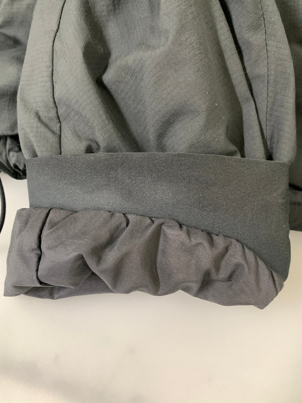 【中古品】【メンズ】 ARC'TERYX アークテリクス ATOM LT HOODY 24108-135532 アトム LT フーディ フード付きジャケット ジップアップ メンズ アウター 144-260818-em-23-min サイズ：XL カラー：グレー 万代Net店