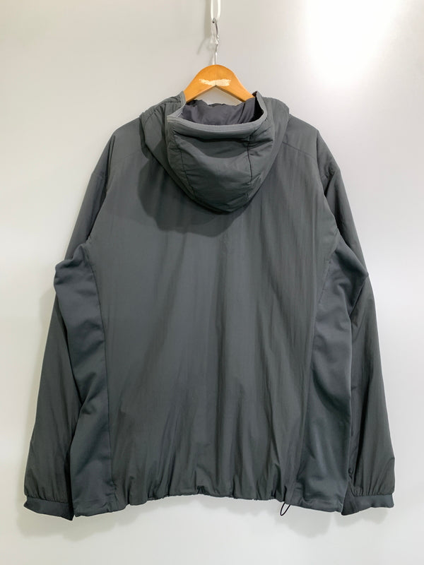 【中古品】【メンズ】 ARC'TERYX アークテリクス ATOM LT HOODY 24108-135532 アトム LT フーディ フード付きジャケット ジップアップ メンズ アウター 144-260818-em-23-min サイズ：XL カラー：グレー 万代Net店