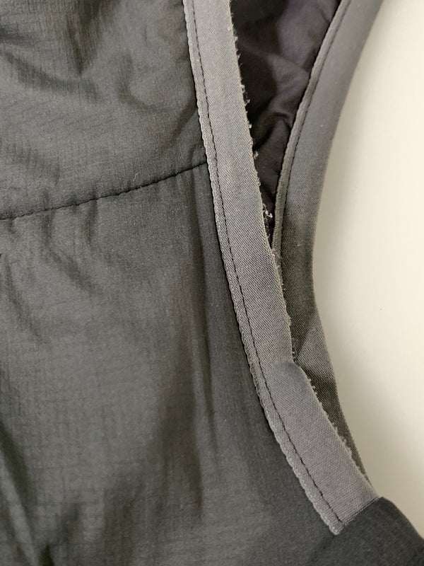 【中古品】【メンズ】 ARC'TERYX アークテリクス ATOM LT HOODY 24108-135532 アトム LT フーディ フード付きジャケット ジップアップ メンズ アウター 144-260818-em-23-min サイズ：XL カラー：グレー 万代Net店