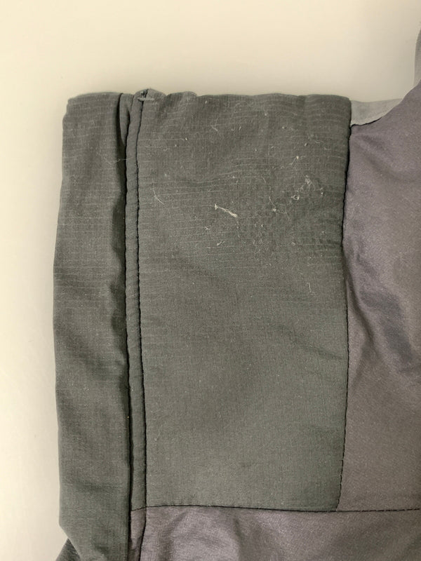 【中古品】【メンズ】 ARC'TERYX アークテリクス ATOM LT HOODY 24108-135532 アトム LT フーディ フード付きジャケット ジップアップ メンズ アウター 144-260818-em-23-min サイズ：XL カラー：グレー 万代Net店