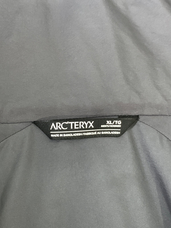 【中古品】【メンズ】 ARC'TERYX アークテリクス ATOM LT HOODY 24108-135532 アトム LT フーディ フード付きジャケット ジップアップ メンズ アウター 144-260818-em-23-min サイズ：XL カラー：グレー 万代Net店