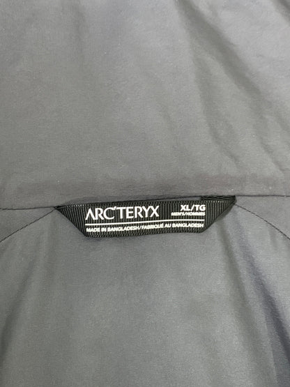 【中古品】【メンズ】 ARC'TERYX アークテリクス ATOM LT HOODY 24108-135532 アトム LT フーディ フード付きジャケット ジップアップ メンズ アウター 144-260818-em-23-min サイズ：XL カラー：グレー 万代Net店