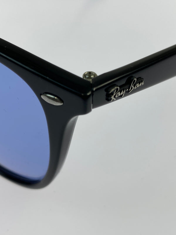 【中古品】【メンズ】 RAY-BAN レイバン WELLINGTON SUNGLASSES ウェリントン サングラス RB4258-F 52□20 150 アイウェア メガネ 眼鏡 203-260821-hu-13-min サイズ：52□20 150 カラー：ブラック/ブルー 万代Net店