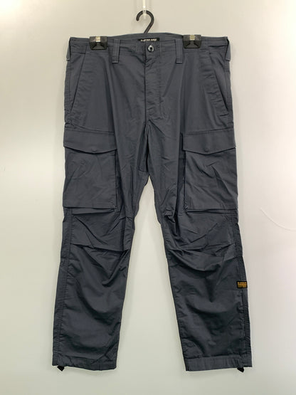 【中古品】【メンズ】 G-STAR RAW ジースター ロゥ CORE REGULAR CARGO PANTS コア レギュラー カーゴ パンツ D24309-D308-860 ボトムス 152-260822-hu-35-min サイズ：36/30 カラー：グレー系 万代Net店