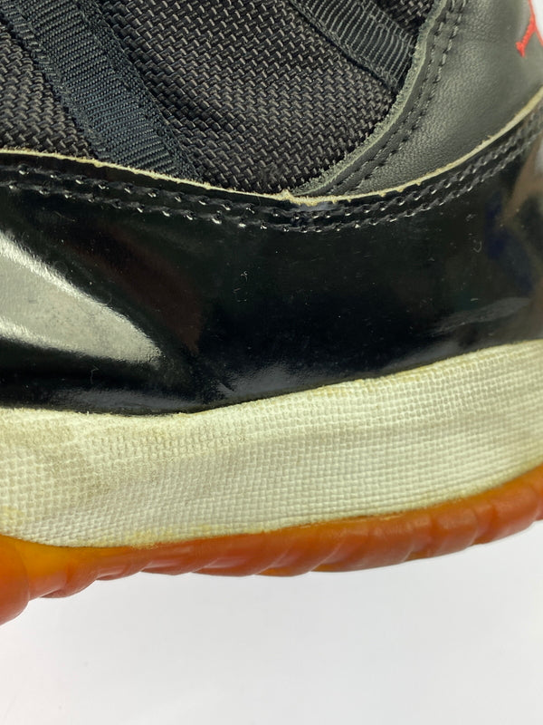 【中古品】【メンズ】 NIKE ナイキ AIR JORDAN 11 OG PLAYOFFS (1995) 130245 062 00 エアジョーダン11 OG プレーオフ メンズ スニーカー シューズ 靴 160-260820-em-32-min サイズ：26.5cm カラー：ブラック 万代Net店