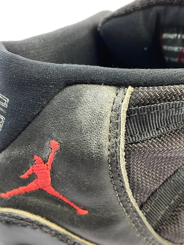 【中古品】【メンズ】 NIKE ナイキ AIR JORDAN 11 OG PLAYOFFS (1995) 130245 062 00 エアジョーダン11 OG プレーオフ メンズ スニーカー シューズ 靴 160-260820-em-32-min サイズ：26.5cm カラー：ブラック 万代Net店