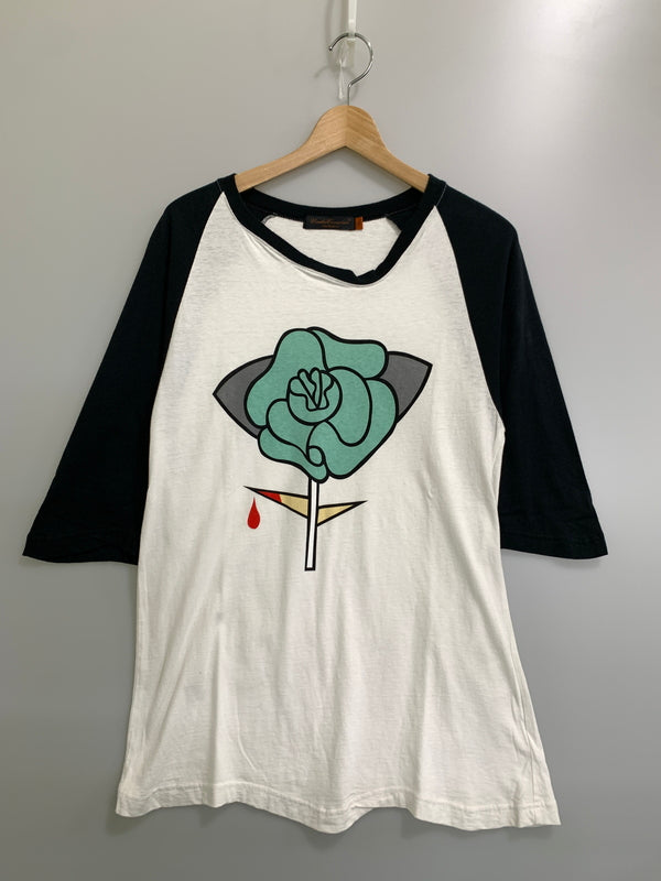 【中古品】【メンズ】 UNDERCOVER アンダーカバー ROSE RAGLAN TEE 7S285-CS14 ローズ ラグラン Tシャツ メンズ トップス 薔薇 140-260820-em-05-min サイズ：2 カラー：ブラック/ホワイト 万代Net店