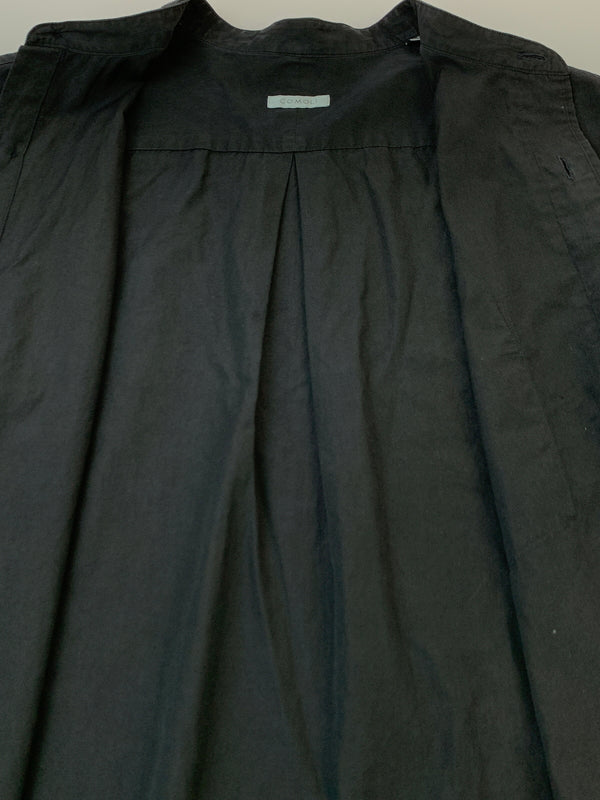 【中古品】【メンズ】 COMOLI コモリ バンドカラーシャツ K01-02005 長袖 シャツ ロングスリーブ 140-260822-hu-22-min サイズ：1 カラー：ブラック 万代Net店