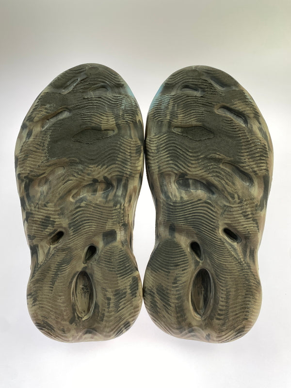 【中古品】【メンズ】 ADIDAS アディダス YEEZY Foam Runner MX Cinder イージー フォームランナー エムエックス シンダー ID4126 靴 シューズ スニーカー 161-260821-hu-21-min サイズ：27.5cm カラー：ブラウン/ベージュ/ブラック/ブルー 万代Net店