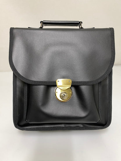 【中古美品】【メンズ/レディース】 KENTO HASHIGUCHI ケント ハシグチ オールデンミニ ショルダーバッグ カバン 鞄 学生カバン風 スクエア型 188-260830-em-17-min カラー：ブラック 万代Net店
