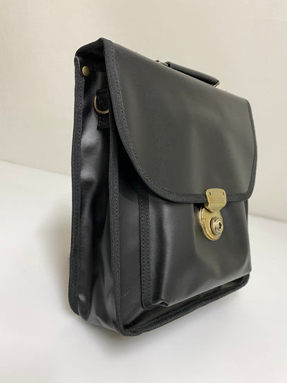 【中古美品】【メンズ/レディース】 KENTO HASHIGUCHI ケント ハシグチ オールデンミニ ショルダーバッグ カバン 鞄 学生カバン風 スクエア型 188-260830-em-17-min カラー：ブラック 万代Net店
