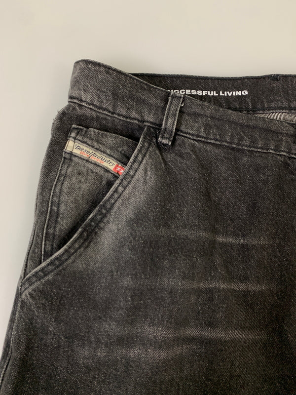 【中古品】【メンズ】 DIESEL ディーゼル OHLAA STRAIGHT JEANS オーラボ ストレート ジーンズ メンズ ボトムス ジーパン オーラ 152-260823-em-06-min サイズ：W31 カラー：ブラック 万代Net店
