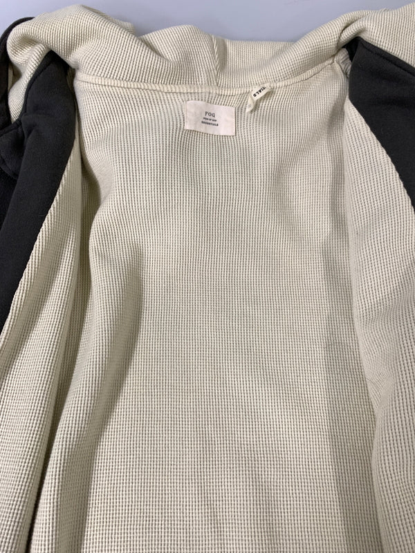 【中古品】【メンズ】 FOG ESSENTIALS エフオージー エッセンシャルズ HEAVY WEIGHT THERMAL ZIP HOODIE ヘビー ウェイト サーマル ジップ フーディー メンズ アウター フード付き パーカー 142-260823-em-11-min サイズ：L カラー：グレー 万代Net店