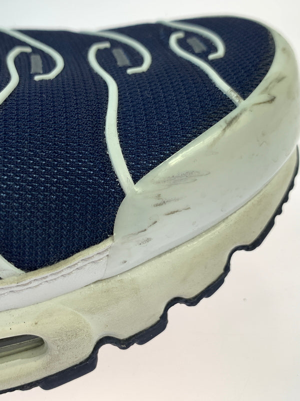【中古品】【メンズ】 NIKE ナイキ × PSG パリサンジェルマン AIR MAX PLUS FZ4776-100 エアマックス プラス スニーカー メンズ 靴 シューズ 160-260825-em-06-min サイズ：28.5cm カラー：WHITE MIDNIGHT NAVY UNIVERSITY RED METALLIC Gold 万代Net店