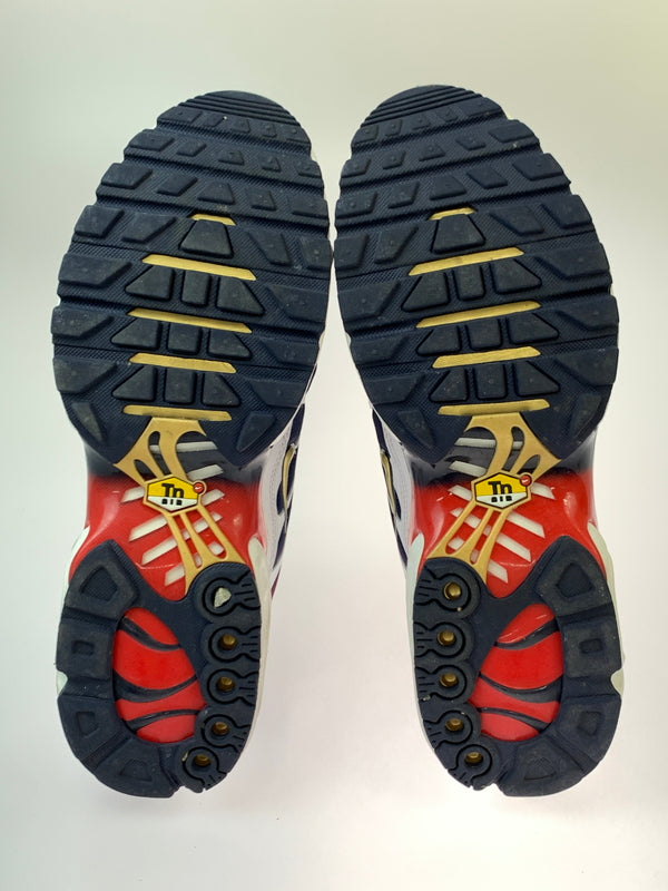 【中古品】【メンズ】 NIKE ナイキ × PSG パリサンジェルマン AIR MAX PLUS FZ4776-100 エアマックス プラス スニーカー メンズ 靴 シューズ 160-260825-em-06-min サイズ：28.5cm カラー：WHITE MIDNIGHT NAVY UNIVERSITY RED METALLIC Gold 万代Net店