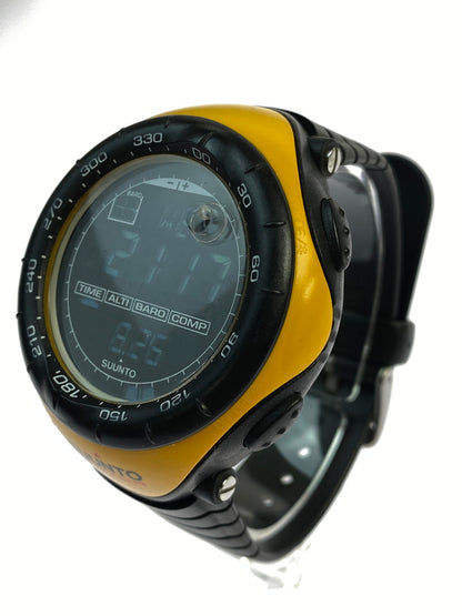 【中古品】【メンズ】 SUUNTO スント VECTOR ベクター 腕時計 アウトドアスポーツウォッチ メンズ 198-260830-em-50-min カラー：ブラック/オレンジ 万代Net店