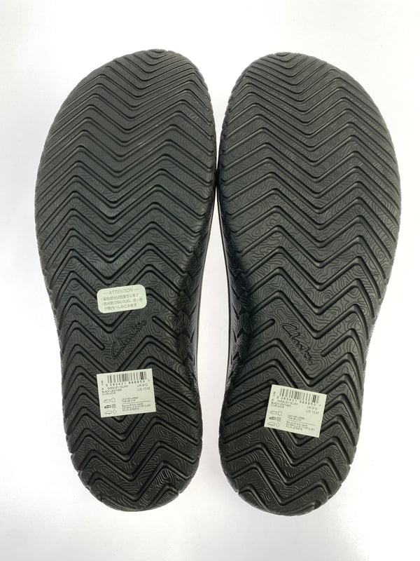 【中古品】【メンズ】 CLARKS クラークス WESLEY SURF ウェスリーサーフ 26187577 靴 サンダル 165-260827-hu-06-min カラー：グレー/ブラック 万代Net店