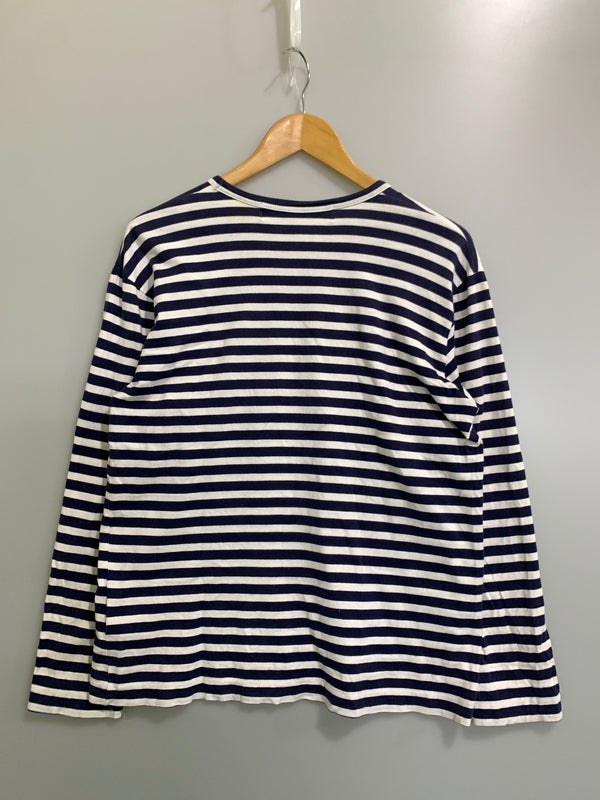 【中古品】【メンズ】 PLAY COMME DES GARCONS プレイコムデギャルソン LONG SLEEVE T-SHIRT WITH RED EMBLEM AZ-T010 BORDER ボーダー 長袖 Tシャツ 140-260823-em-14-min サイズ：L カラー：ネイビー/ホワイト 万代Net店