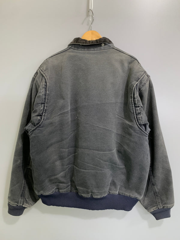 【現状渡し品】【メンズ】 CARHARTT カーハート BOMBER JACKET J165 PTL ボンバージャケット メンズ アウター ダック生地 146-260823-em-02-min サイズ：X-LARGE REGULAR カラー：グレー系 万代Net店