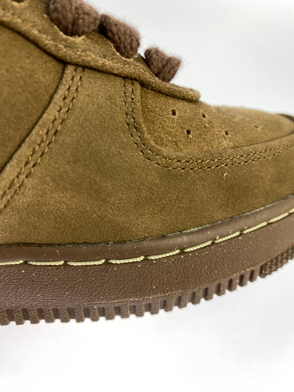 【中古品】【レディース】 NIKE ナイキ WOMEN'S AIR FORCE 1 LOW '07 CACAO WOW FQ8901-259 ウィメンズ エアフォース1 ロー レディース スニーカー シューズ 靴 160-260825-em-21-min サイズ：25.5cm カラー：ブラウン 万代Net店