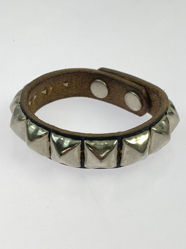 【中古品】【メンズ】 RE.ACT リアクト STUDS BRACE スタッズ ブレス 小物 アクサセリー ブレスレット 192-260827-hu-11-min カラー：シルバー/ブラック 万代Net店