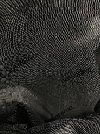 【中古品】【メンズ/レディース】 SUPREME シュプリーム 20SS BACKPACK バックパック リュックサック カバン 188-260830-em-05-min カラー：ブラック 万代Net店