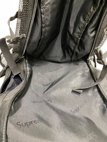 【中古品】【メンズ/レディース】 SUPREME シュプリーム 20SS BACKPACK バックパック リュックサック カバン 188-260830-em-04-min カラー：ブラック 万代Net店