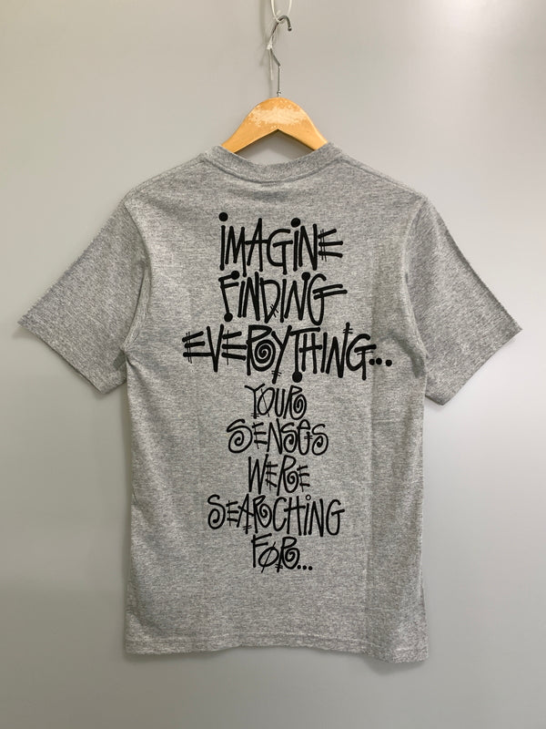 【中古品】【メンズ】 STUSSY ×GALLERY ステューシー ギャラリー 1950 PRINT TEE プリント ティー 半袖 Tシャツ ショートスリーブ 142-260829-hu-14-min サイズ：S カラー：グレー 万代Net店