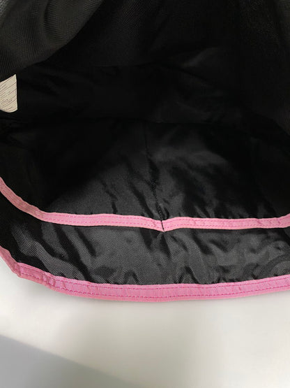 【中古品】【メンズ/レディース】 GREGORY グレゴリー BOXOUT SHOULDER 「グレゴリー ボックスアウト ショルダー バッグ スクエア型 カバン 鞄 188-260830-em-07-min カラー：ブラック/ピンク 万代Net店