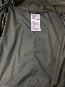【現状渡し品】【メンズ】 U.S.ARMY ユーエスアーミー M-65 FISH TAIL PARKA フィッシュテイル パーカ メンズ アウター ミリタリージャケット ヴィンテージ 防寒コート 146-260825-em-38-min サイズ：M カラー：モスグリーン 万代Net店