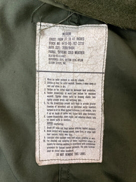 【現状渡し品】【メンズ】 U.S.ARMY ユーエスアーミー M-65 FISH TAIL PARKA フィッシュテイル パーカ メンズ アウター ミリタリージャケット ヴィンテージ 防寒コート 146-260825-em-38-min サイズ：M カラー：モスグリーン 万代Net店