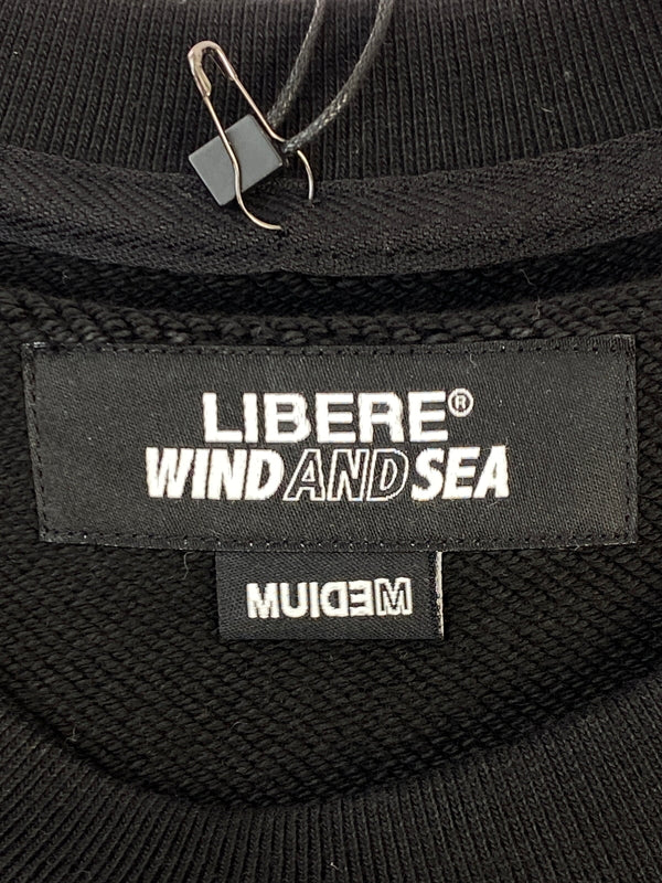 【中古品】【メンズ】 LIBERE×WIND AND SEA リベーレ ウィンダンシー CREWNECK SWEAT SHIRT クルーネック スウェット シャツ WDS-C-LBR-23-Q2-04 トレーナー 142-260830-hu-54-min サイズ：M カラー：ブラック 万代Net店