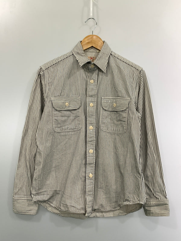 【中古品】【メンズ】 SUGAR CANE シュガーケーン HICKORY STRIPE WORK SHIRT SC27853 ヒッコリーストライプ ワークシャツ メンズ トップス 長袖シャツ 145-260904-em-60-min サイズ：S カラー：ホワイト/ネイビー（ストライプ） 万代Net店
