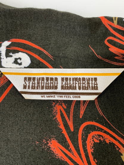 【中古美品】【メンズ】 STANDARD CALIFORNIA スタンダードカリフォルニア SD SURFER HAWAIIAN SHIRT サーファー ハワイアン シャツ 半袖シャツ アロハシャツ メンズ トップス 140-260901-em-15-min サイズ：M カラー：ブラウン系 万代Net店