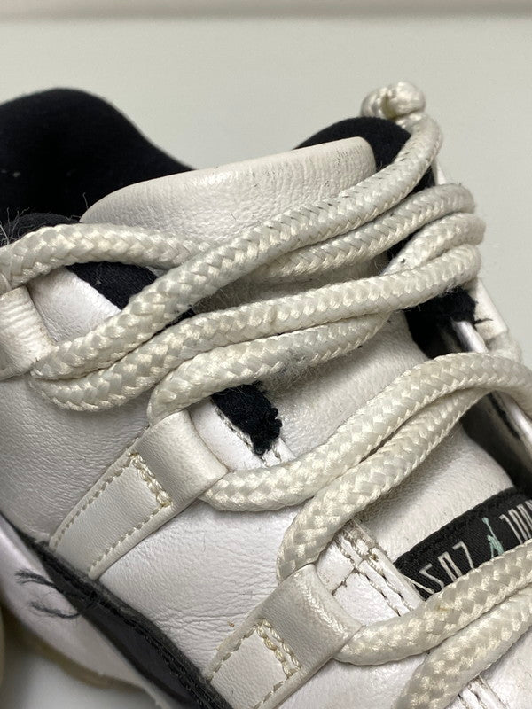 【中古品】【メンズ】 NIKE ナイキ AIR JORDAN 11 LOW 528895-145 エアジョーダン11 レトロ ロー イリディセント スニーカー メンズ シューズ 靴 160-260830-em-20-min サイズ：27.0cm カラー：ホワイト/ブラック 万代Net店