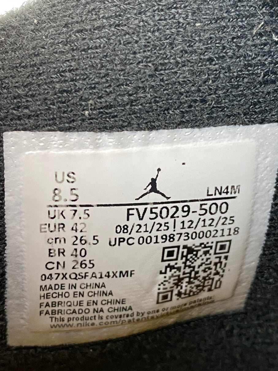 【中古品】【メンズ】 NIKE ナイキ AIR JORDAN 4 RETRO OG LAKERS FV5029-500 エアジョーダン4 レトロ OG レイカーズ スニーカー メンズ シューズ 靴 160-260830-em-38-min サイズ：26.5cm カラー：インペリアルパープル/ブラック/イエロー 万代Net店