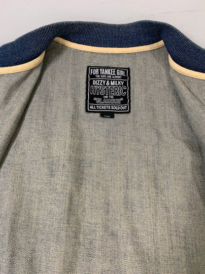 【中古品】【メンズ】 HYSTERIC GLAMOUR ヒステリックグラマー HG SOUND LOGO DENIM BLOUSON サウンド ロゴ デニム ブルゾン 02223AB14 上着 アウター デニム ジャケット 140-260830-hu-05-min サイズ：L カラー：ブルーインディゴ 万代Net店